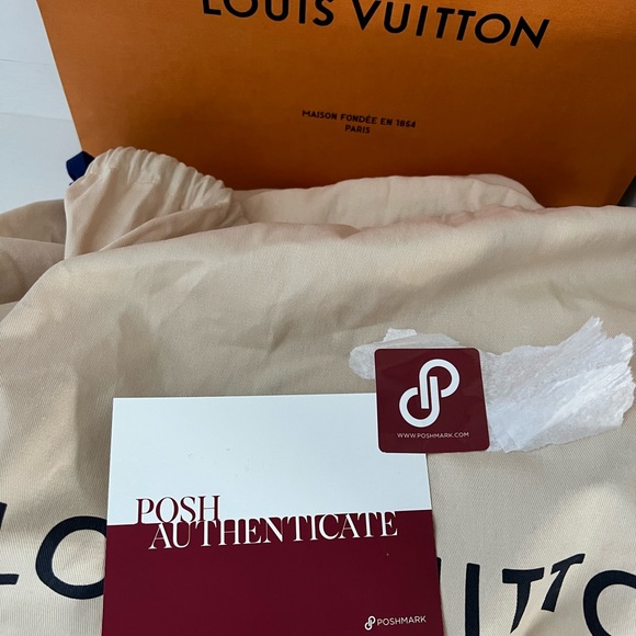 Louis Vuitton Neverfull MM Ebene Ballerina Interior - Picture 5 of 9